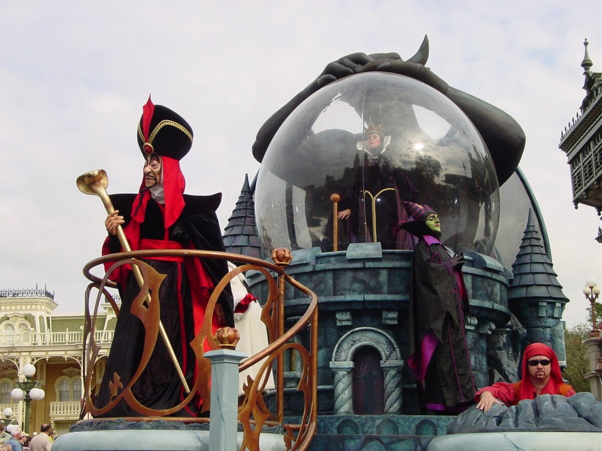 Share A Dream Come True Parade - Villains Float