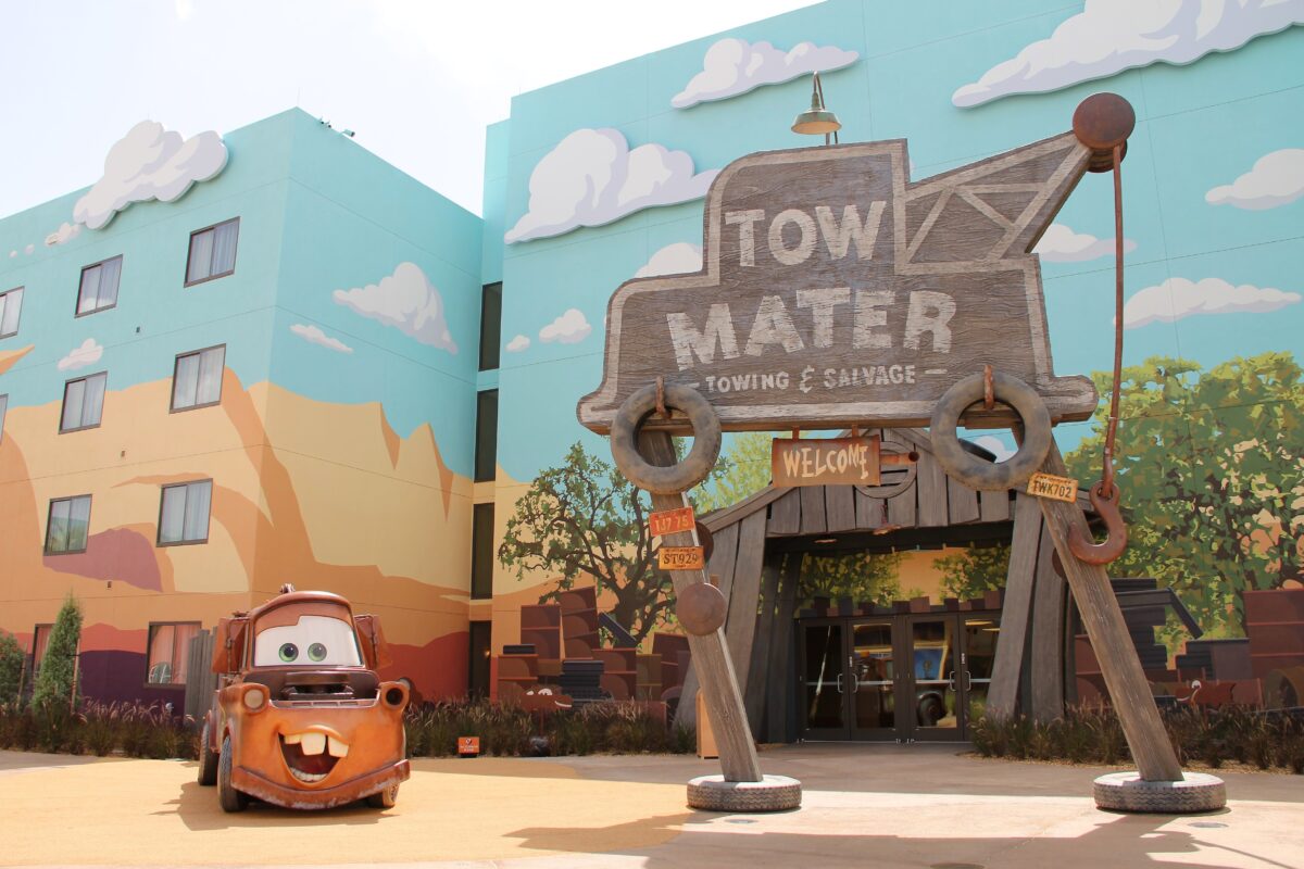 Tow Mater - Art of Animation Resort - Background Wallpaper